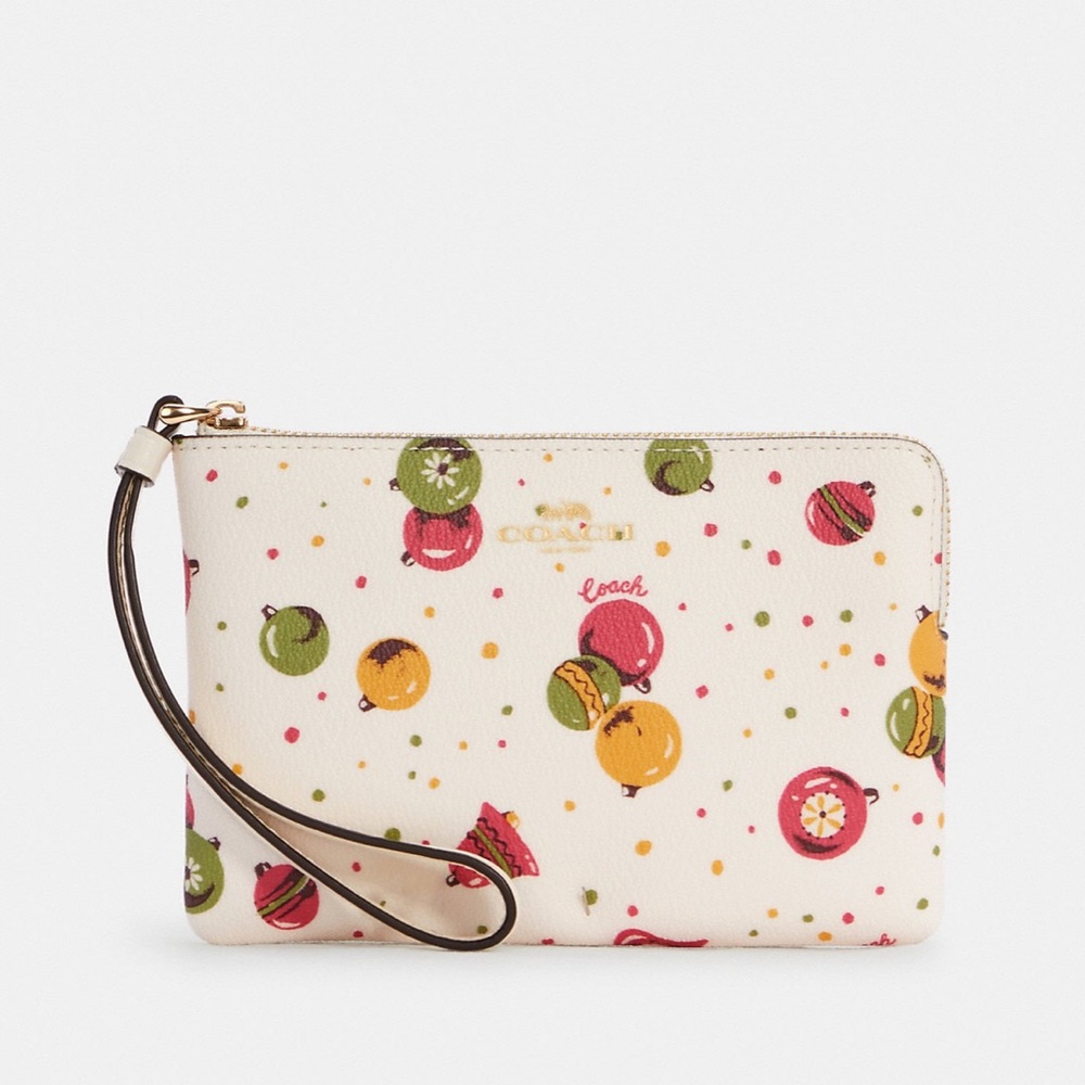 NWT COACH C7406 Corner Zip Wristlet With Ornament Print